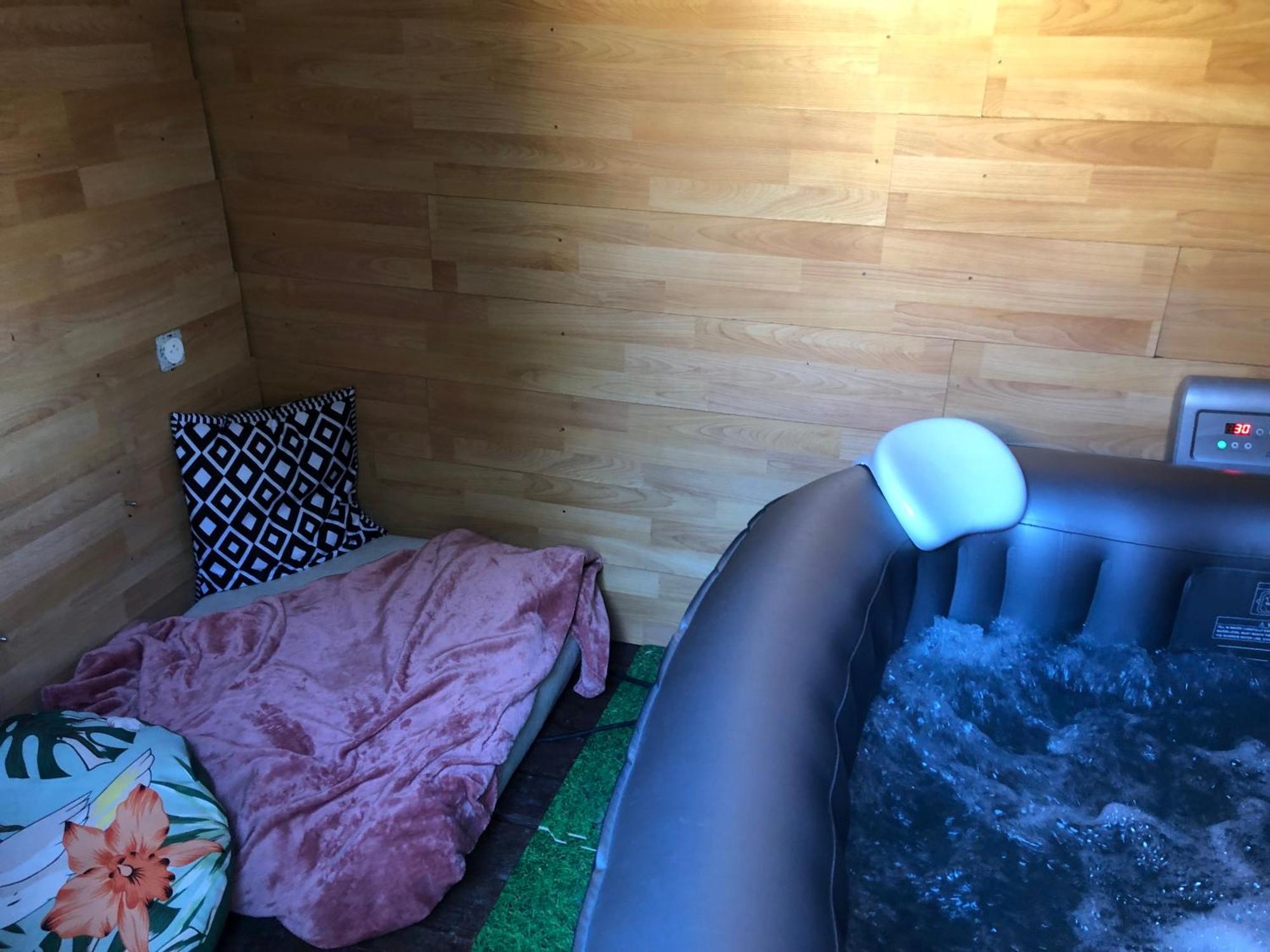 Grand T2 Climatise Avec Jardin Et Spa Narbonne Eksteriør billede